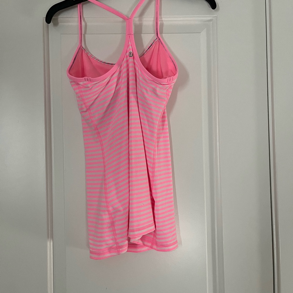 Lululemon - Picture 2 of 3